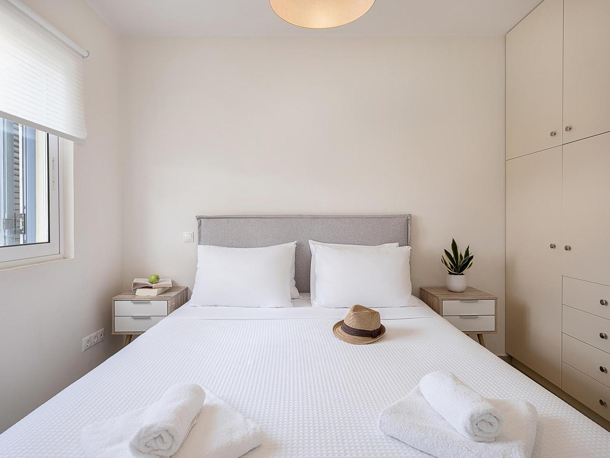 Resitour - Aphrodite Beachfront Pirgos Psilonerou Экстерьер фото