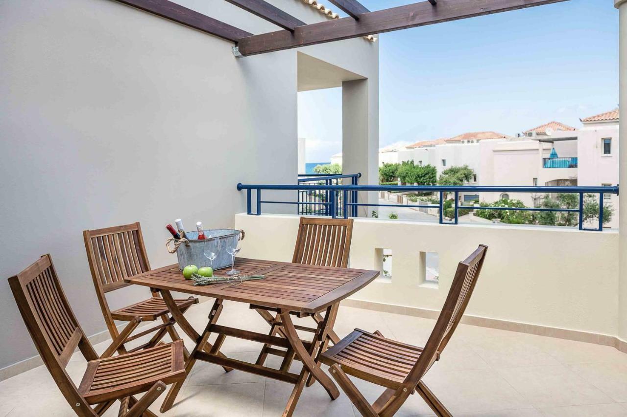 Resitour - Aphrodite Beachfront Pirgos Psilonerou Экстерьер фото